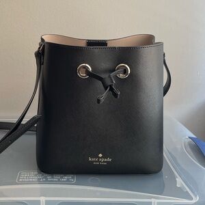 Kate Spade SADIE bucket bag purse black leather nude light gold EUC